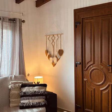 Апартаменты Semeli *