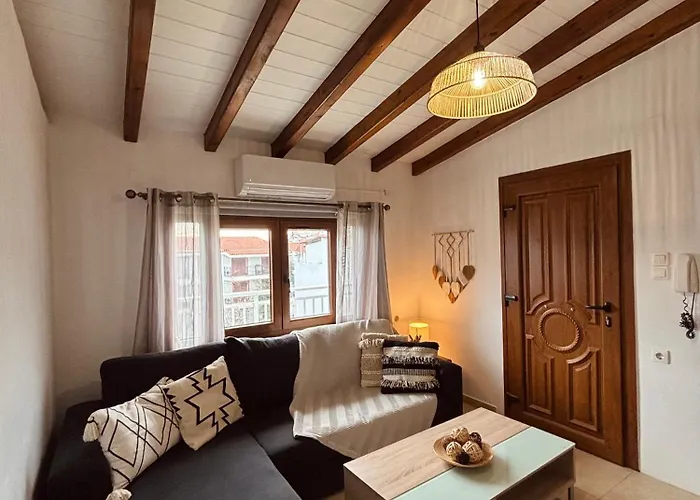 Semeli העיירה סקיאתוס